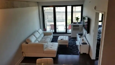 Beautiful condo Griffintown Views Of Downtown Image# 13
