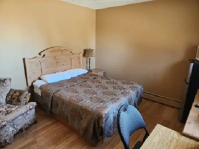 Hardisty motel 1 bed with kitchen cabin monthly 850.00 Image# 8