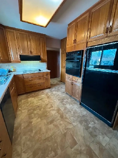 Master bedroom for student rent 