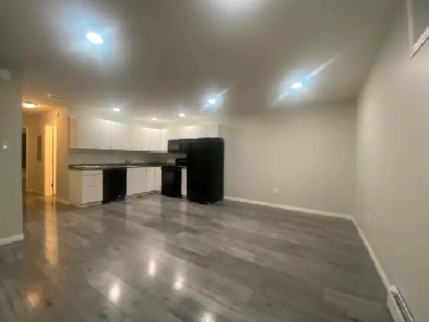 1 bdrm 1 bathroom townhouse Image# 1