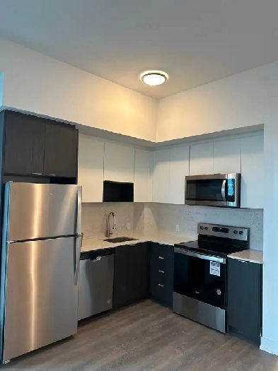 2 Bedroom Condo For Rent in Mississauga Image# 3