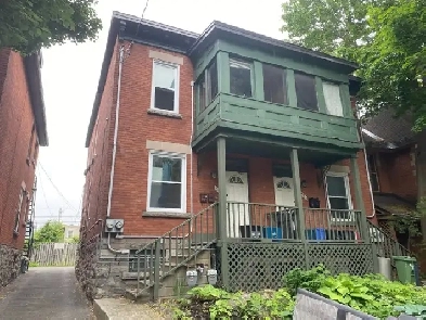 Centretown 2 bedroom close to Ottawa U and Carleton U Image# 6