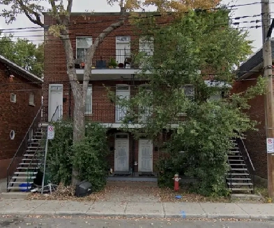 4 1/2 apartment for rent 2 minutes walk from metro Côte-Vertu Image# 1