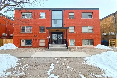 Newly renovated studio unit Image# 8
