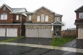 8 Private Room Detached House in  Mississauga Mavis& Eglinton) Image# 4