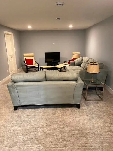 2 Beds 1 Bath Apartment $1400/Month Image# 7