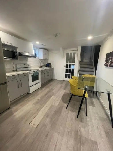 Spacious 2 bedroom basement Image# 1