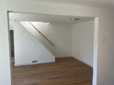 2 Bedroom Close to Downtown Brockville Image# 18