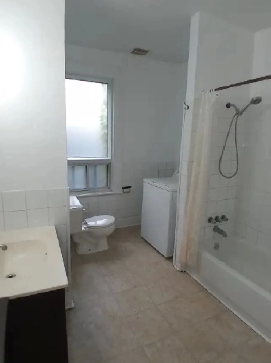 3 big bedroom apartment for rent in plateau Montreal Image# 1