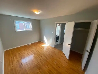 1 Bed   1 Bath: 154 LeBrun Street - Move in Ready ! Image# 4