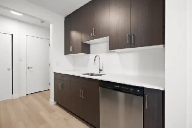 Newly Renovated 2 Bedroom Apartment! Available July 1st Image# 1