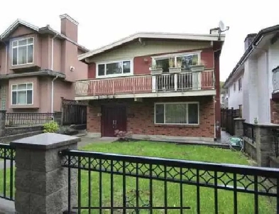 Furnished private bedroom for rent in Vancouver Image# 2