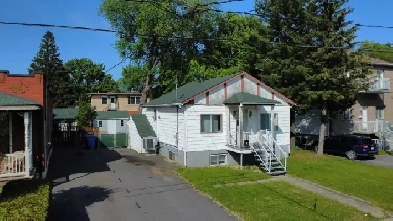 Longueuil-Maison plain-pied, à rénover, 2 chambres, 4865 pi² Image# 6