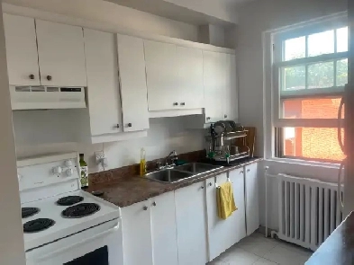 bedroom for rent, 5 1/2 in Westmount Image# 4