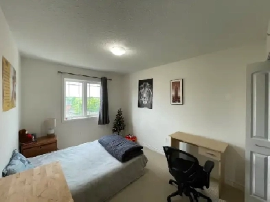 Private room for rent near UoG. Image# 1