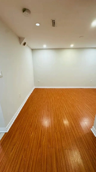 Rent  basement Image# 6