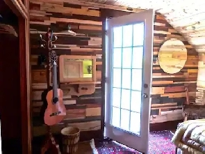 BARTER: YOUR TRADE SKILLS FOR FREE RENT~GORGEOUS WATERFRONT ROOM Image# 7