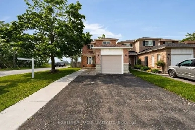 Stunning 3 1 Bedroom Detached With Finished Basement In Barrie Image# 2