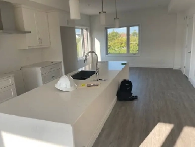 Room for rent in 3-bed Condo Image# 1