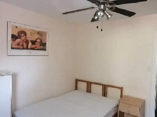 Available Now, upstairs big bedroom QEW/Indian Rd, all included Image# 1