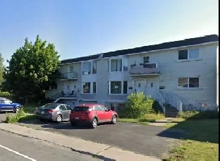 Grand RDC 5.5 renové 3plex   Cour arriere @ Brossard M@5mn Dix30 Image# 4