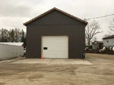 shop available immediately Image# 1