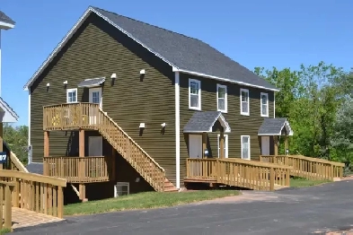 FURNISHED One Bedroom Unit - high speed internet & cable incl. Image# 4