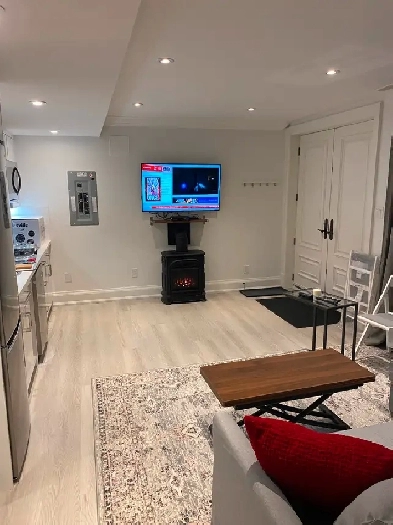 Furnished 1 BDRM Apt for Lease Negotiable Lease and Terms Image# 9