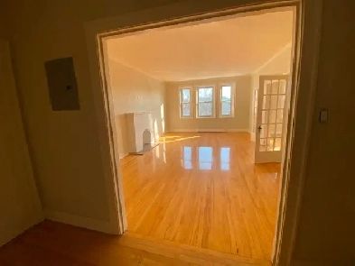 1 FREE MONTH  2 bed/Pet Friendly/W/D/Villa Maria Metro Image# 3