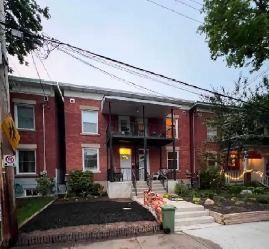 3 Bedroom Semi - Old Ottawa South Image# 9