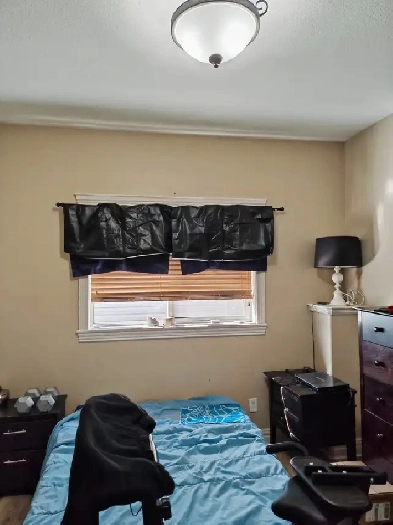 EXCELLENT FURNISHED ROOM I POSH LOCATION ON MAIN FLOOR, AMENITIE Image# 3