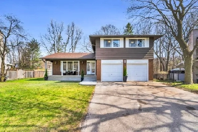 For Sale - 104 Cardinal Cres S, Waterloo Image# 3