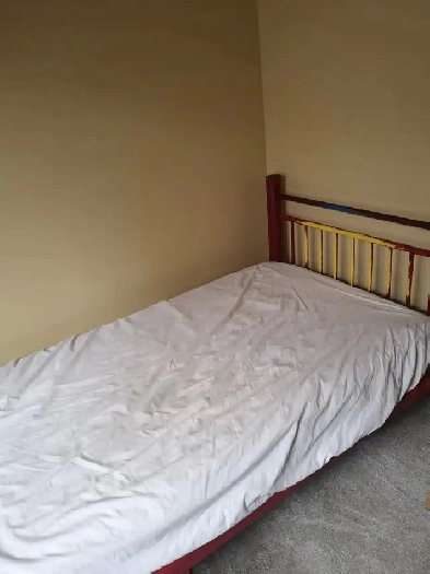 Bedroom for rent at Sandstone Image# 1