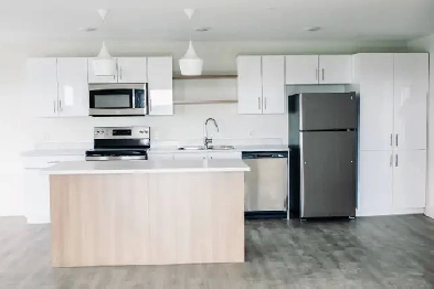 Beautiful Corner Unit available at 525 Cliffe for Sept 1 2025 Image# 3