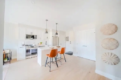 1 Bed   Den Apartment - 14 Harvest Ave Image# 1
