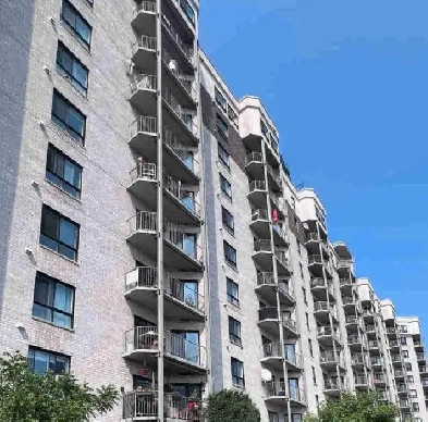 CONDO BROSSARD À LOUER 4 1/2 1800$/MOIS Image# 5