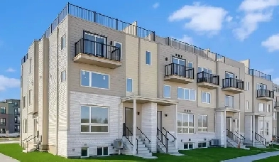 420 MISHI Private, Ottawa, Ontario K1K 0P2 Image# 2
