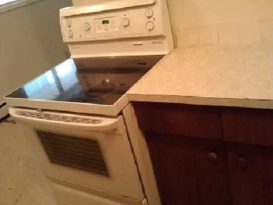 DOWNTOWN, KINGSWAY, OLIVER,  ....Pvt. ROOMS Image# 3