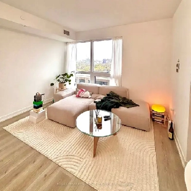 1-Bedroom Condo with Work Nook & Unobstructed Rosedale Views! Image# 8