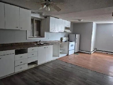 2 bedroom basement apartment for rent Image# 6