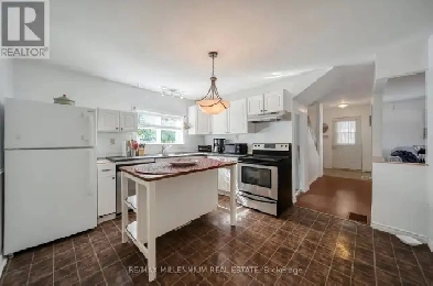 ~~ Affordable and Adorable Home in Orillia~~ Image# 3