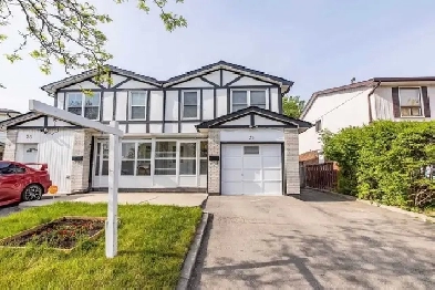 Private Upper Floor Rooms in Brampton for Girls/Couple - July 1 Image# 1