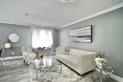 Beautifully renovated 3 bedrm house near highway 410 and Queens Image# 6