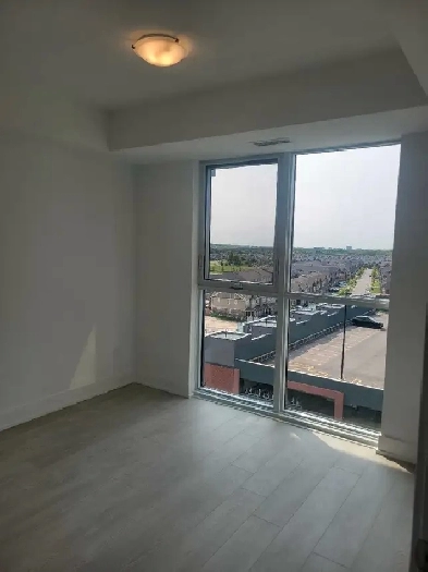 Stunning 1 Bed   Den Condo with Parking | UC Tower 3 | 7th Floor Image# 1