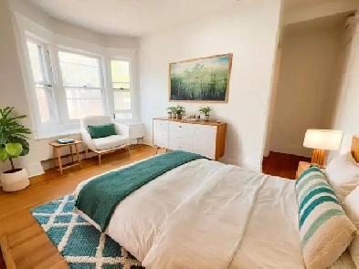 2469 Queen St. E. Unit 3 Image# 8
