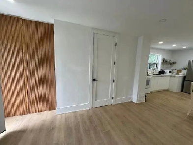 3 Bedroom in North York – Great Location! Image# 14