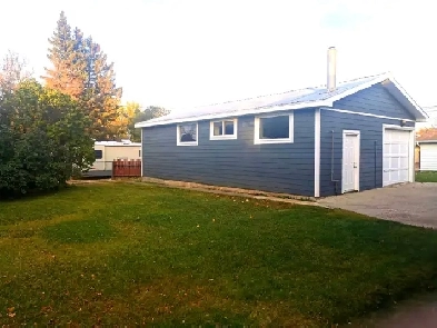 5 Bedroom Home in Colonsay - with suite and shop Image# 2
