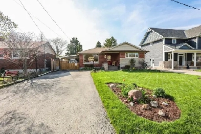 FULLY FINISHED COZY BUNGALOW - 3 2 BED, 2 BATH Image# 1