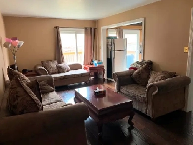 3 rooms for rent in house near Sheridan college Image# 3
