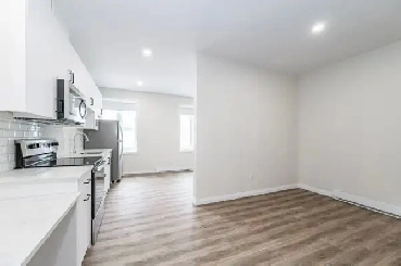 Studio Suite Move In September Uptown Waterloo! Image# 4
